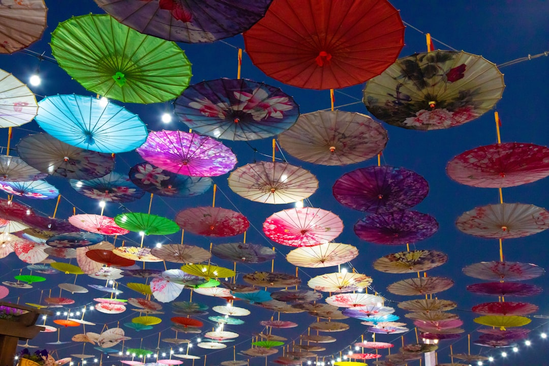 Een paraplu kopen in Sims 3: bescherm je sim en maak vrije-tijd leuker